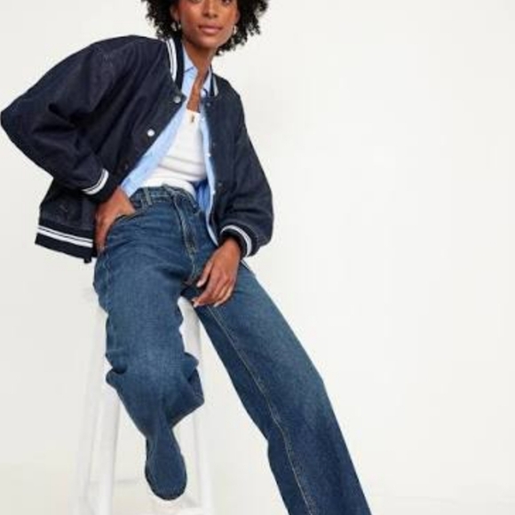 NWOT: Women's Old Navy Oversized Jean Bomber Jacket - Medium - Picture 2 of 11